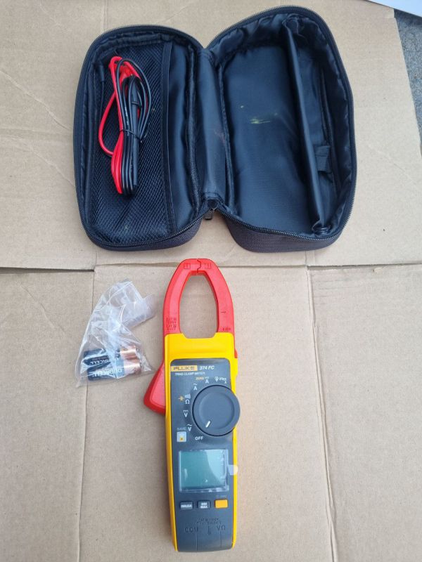 Токоизмерительные клещи