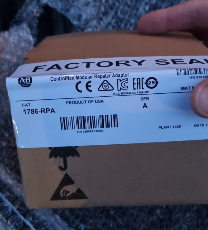 Адаптер модульного репитера ControlNet 1786-RPA